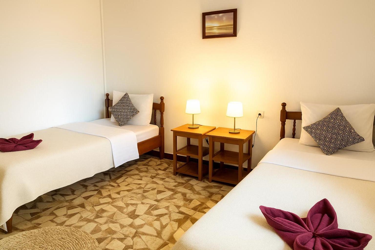 Easy Surf Camp Hotel Kuta Lombok Exterior foto